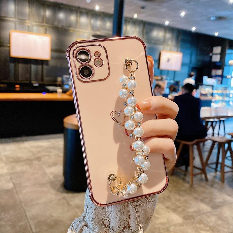 Japan and South Korea small pearl bracelet is suitable for Apple 17 electroplated love mobile phone case iPhone16/XS/XR luxury soft case