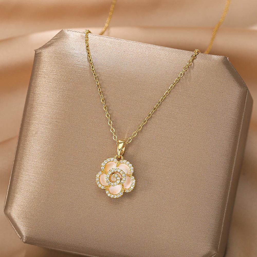 316L Stainless Steel Luxury Zircon Flower Pendant Necklace For Women Girl New Trend Clavicle Chain Jewelry Lady Gift