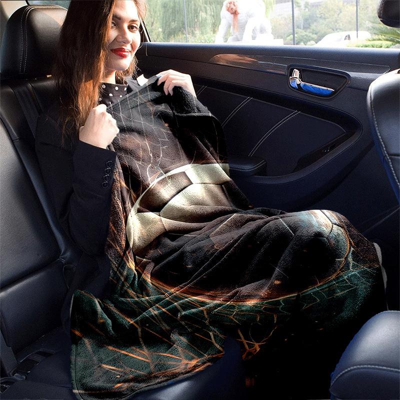 1pc Football Printing Lightweight Flannel Blanket, Comfortable and Warm Blanket, for Camping Sofa Bed and Couch Office, Suitable for Gift Bla