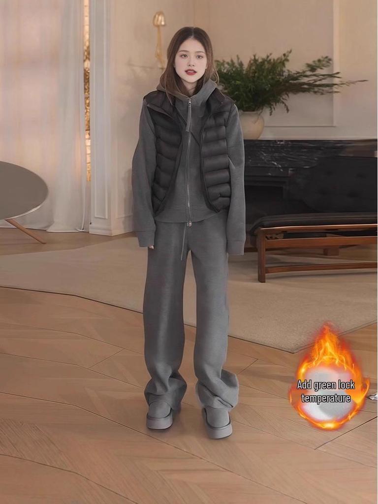 2025 Women's Plus Velvet Warm Hooded Sweatshirt & Long Pants Two-Piece Set: Casual Autumn/Winter Sportswear.
