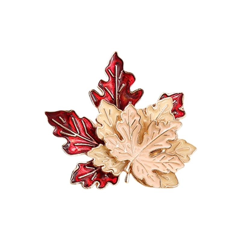 Intricate Carving Animal Maple Leaf Badge Multipurpose Brooch Wearable Jewelry Fashion Laple Pin For Daily Outfits