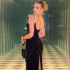 Women's Summer Temperament V-neck Mid-length Dress Slim-fit Bag Hip Strap Dress