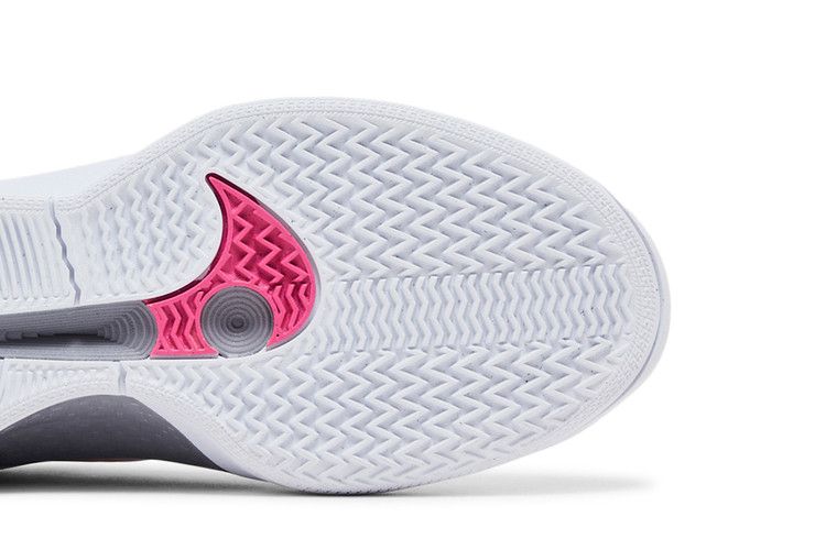 Nike Wmns Sabrina 2 'Lily'