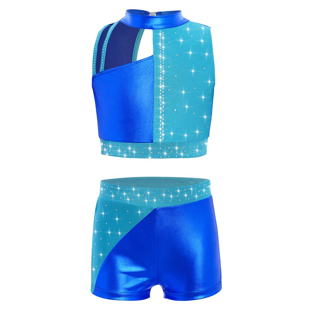 Funkelndes Strass-Performance-Outfit für Mädchen: Metallisches Colorblock Crop-Top mit passender elastischer Shorts für die Bühne