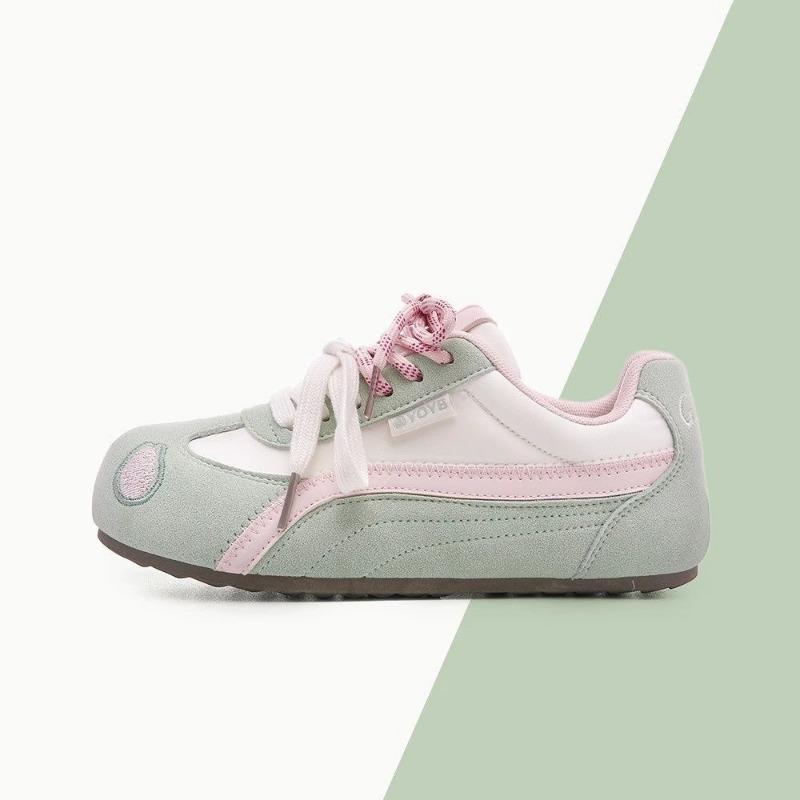 Spring soft leather soft bottom breathable increase casual and comfortable new sports shoes