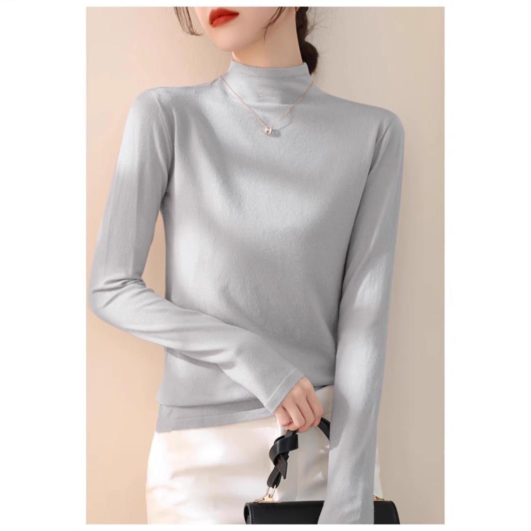

Women s White Slim Fit Long Sleeve Sweater with Semi-High Neck One Size сірий колір