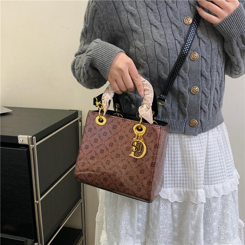 Neuer modischer Seidenschal kontrastierende Tasche tragbare Schulter diagonal zu tragen trendige Damentasche