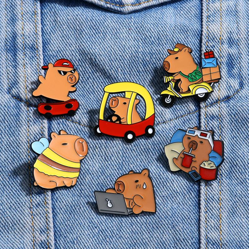 Kapibara Brooch Cute Cartoon Anime Capybara Badge Personalized Backpack Men's and Women's Accessories Decorations Pin Buckle