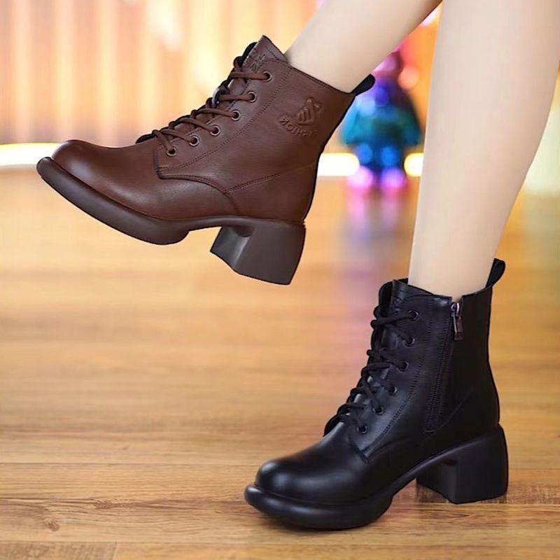 2024 New Super Fire Soft Leather Martin Boots Women's Shoes Winter British Style Platform Short Boots Fashion Versatile Thick Heel Boots