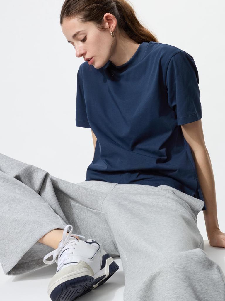 Uniqlo Airism CoTTon T  shorT Sleeve 
