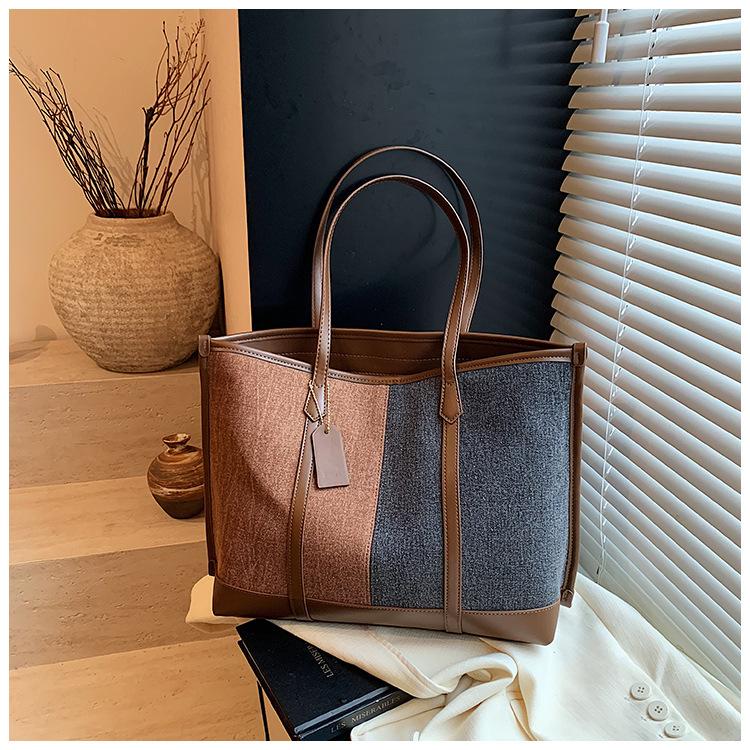 

Сумка большой вместимости женская осенне-зимняя универсальная новая повседневная на плечо для покупок контрастного цвета сумка-тоут для поездок на работу