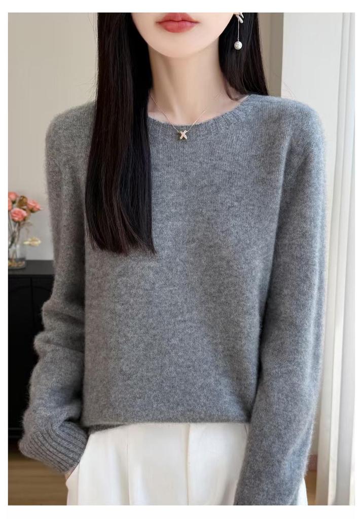Women's 100% Pure Wool Round Neck Long Sleeve Sweater - Autumn/Winter Casual Loose Fit, Warm and Soft Base Layer.