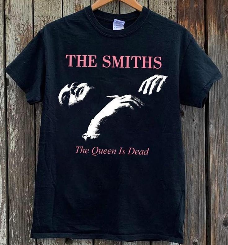 Vintage Alternative Music Inspired Tee XL