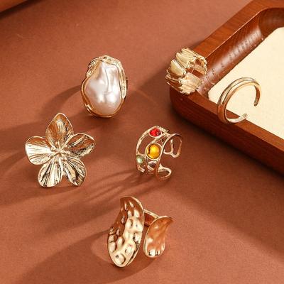 Retro Imitation Pearl Ring Jewelry Women's Light Luxury High-end Baroque Exaggerated Flower Ring Cover