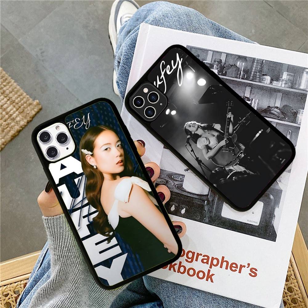 Singer L-LaufeyS For IPhone 11 12 13 14 15 16 17 Pro Max Plus TPU+PC Shockproof Back Phone Cases
