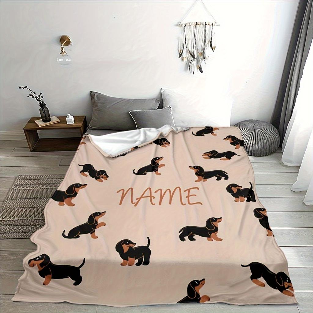 1pc Custom Name Blanket, Custom Name Dachshund Flannel Blanket Soft, Warm and Comfortable, Suitable for Sofa Beds