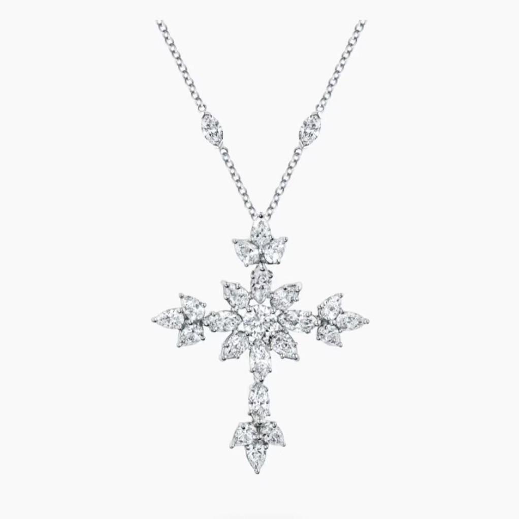 Elegante HW Schneeflocken-Kreuz-Halskette - Damen Leichter Luxus High-End Modeaccessoire