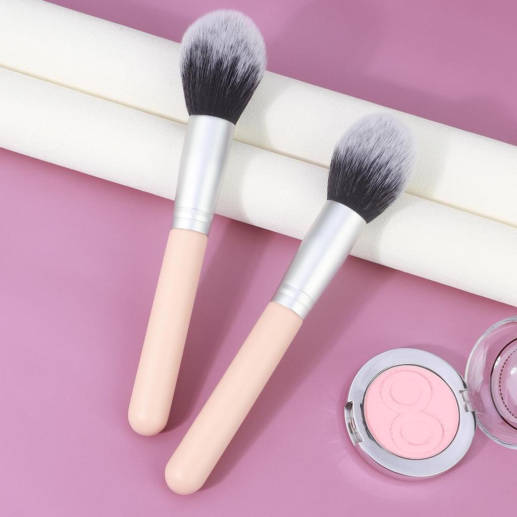 Single Flame Multi-functional Makeup Brush: Soft Bristle Blush, Powder, and Highlighter Brush