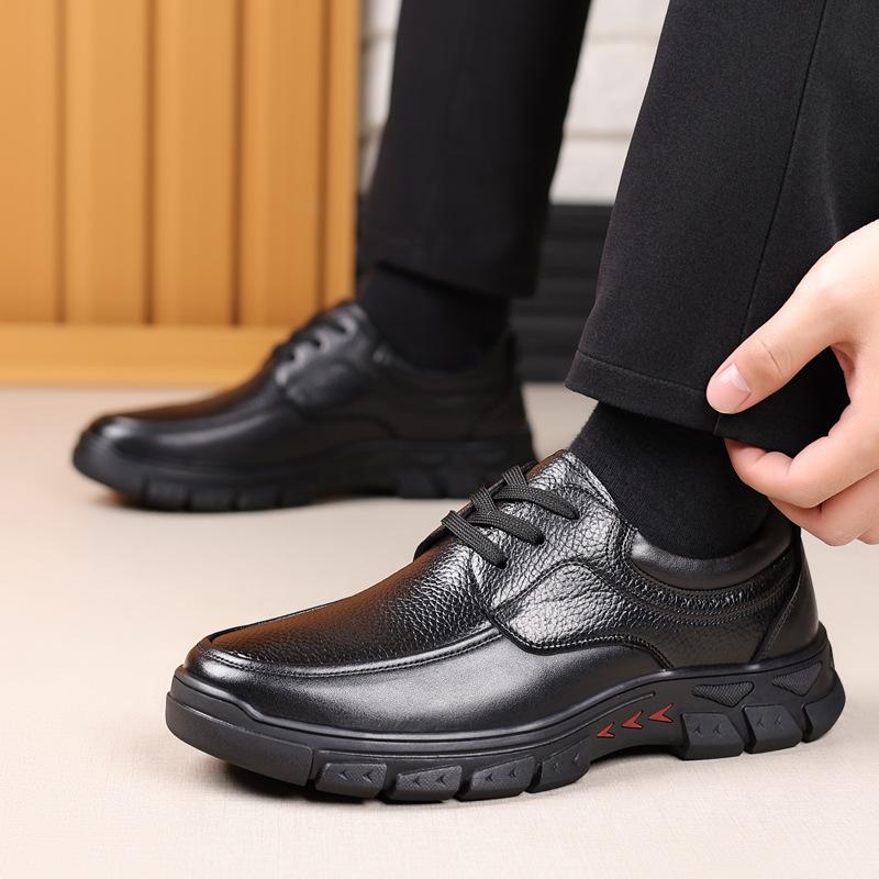 Soft-soled business breathable men's shoes autumn popular men's leather shoes casual non-slip and deodorant dad shoes