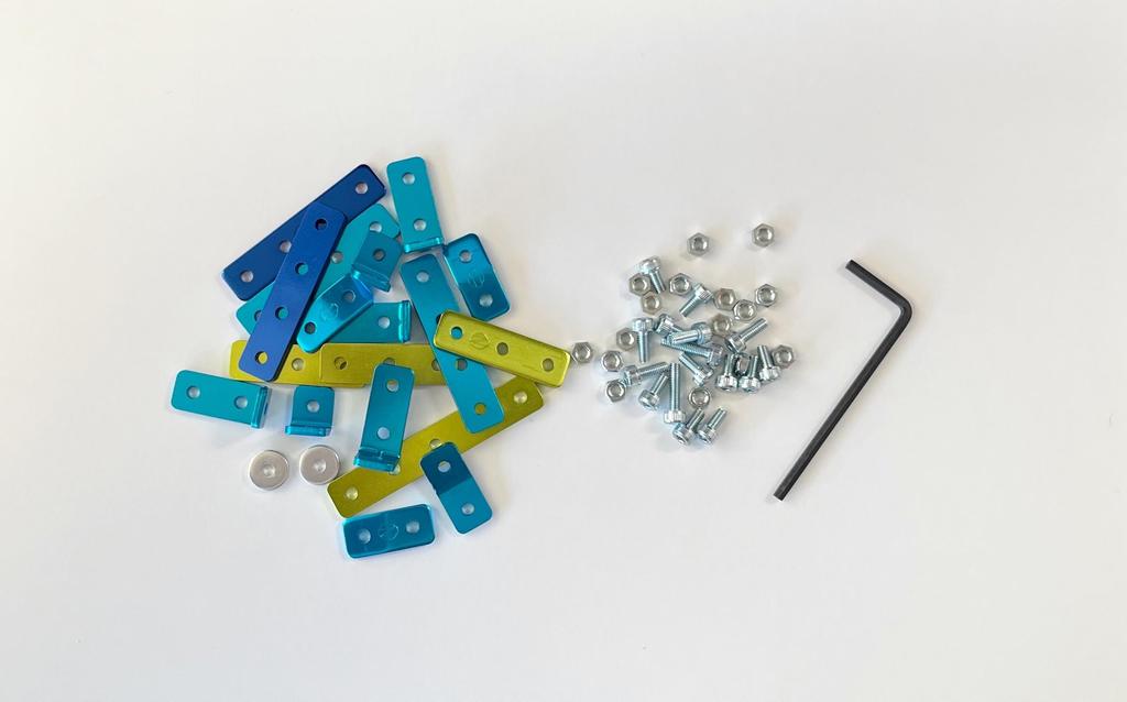 Zaoh Block Dragonfly Metal Red and Blue Creature Animal Insect Educational Toy for Tactile Sensation, Spatial Recognition, and 3D Recognition (Blue)