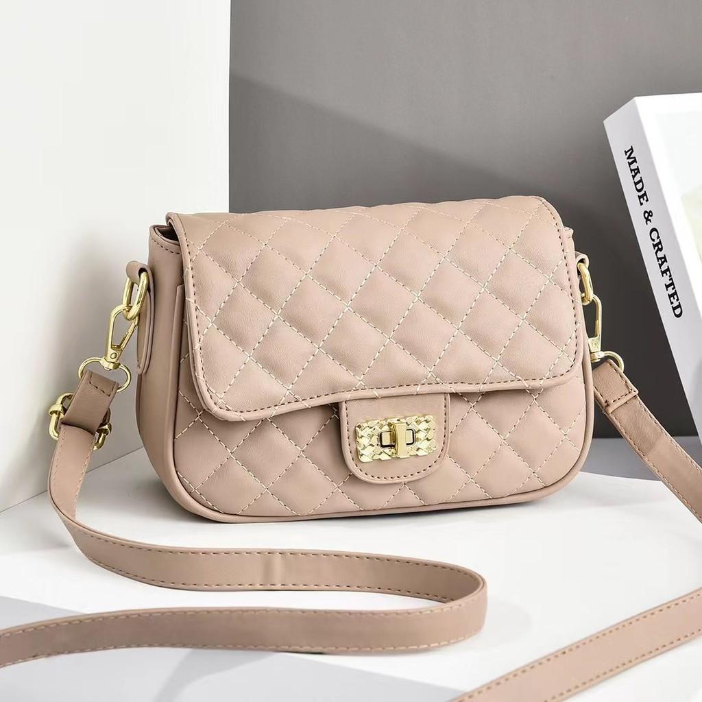 Trendy Urban Style Mini Shoulder Bag With Luxurious Quilted Design For Women