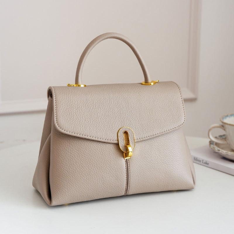 Handbag Fashion Ins Versatile Messenger Bag Premium Sense Bag Women'S Large Capacity Commuter Shoulder Bag