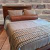 Capa de Almofada Bolster Redonda de Couro Genuíno de Cordeiro Noora, Marrom, Decoração de Aniversário, Decoração de Inauguração de Casa, Capa com Zíper para Decoração de Casa