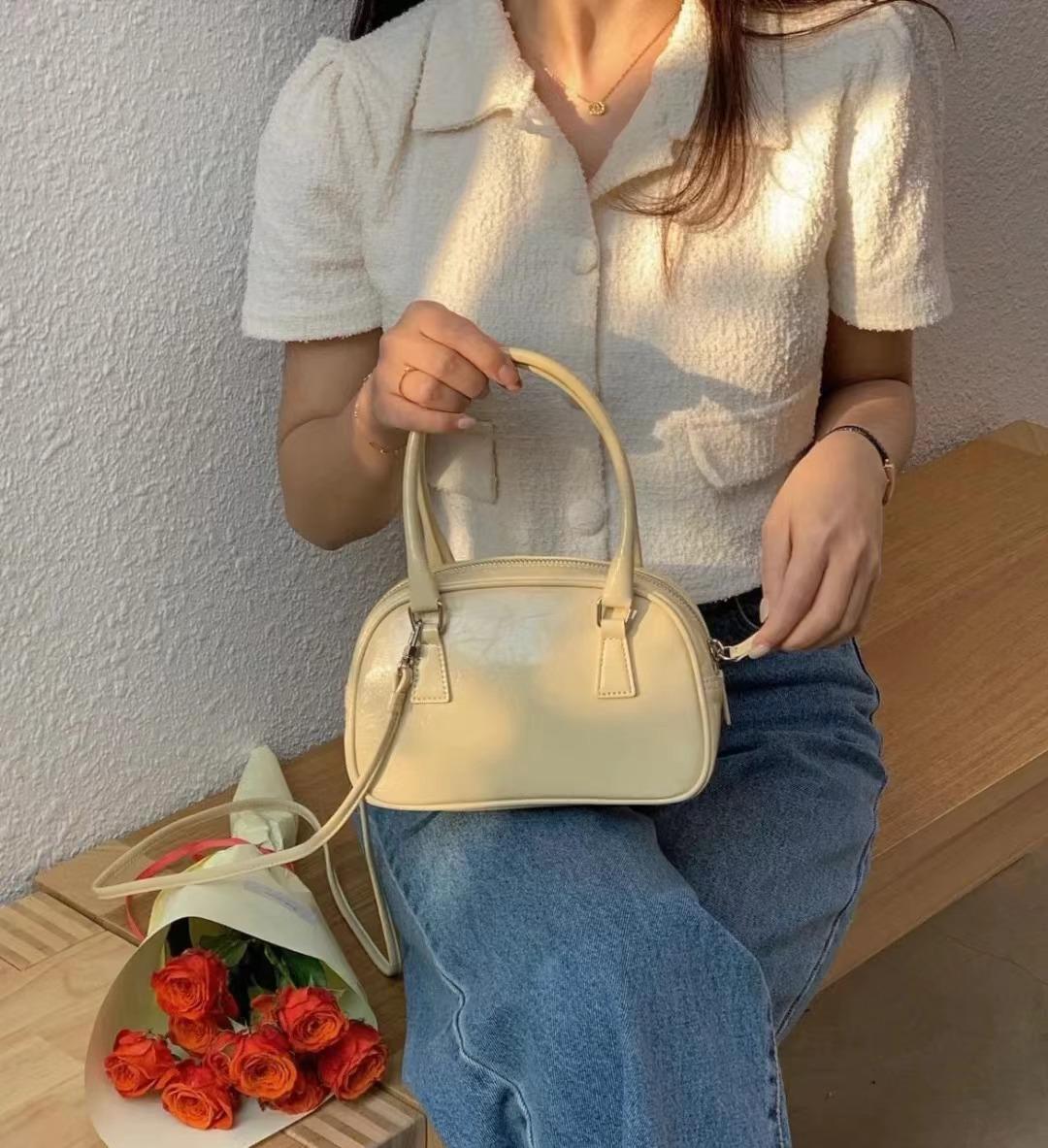 

2026 Summer Yellow Rendy Versatile Women s Bowling Bag Bost Handbag Small Square Crossbody Bag Ular Design Handbag Oulder Bag жовтий