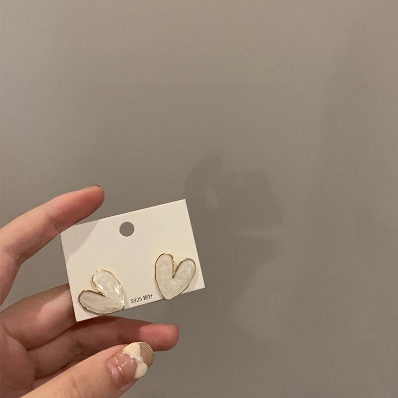 French Retro Heart Stud Earrings For Women Girl Korean Love Drop Glaze Aesthetic Daily Life Minimalist Fashion Jewelry Gift