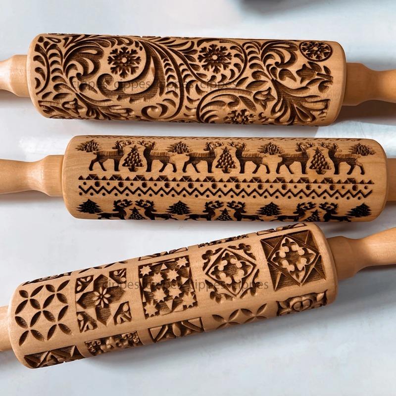 Christmas Rolling Pin with Reindeer Flower Patterns, Wooden Embossed 3D Cookie Mold Laser Engraved DIY Baking Tools Dough Roller