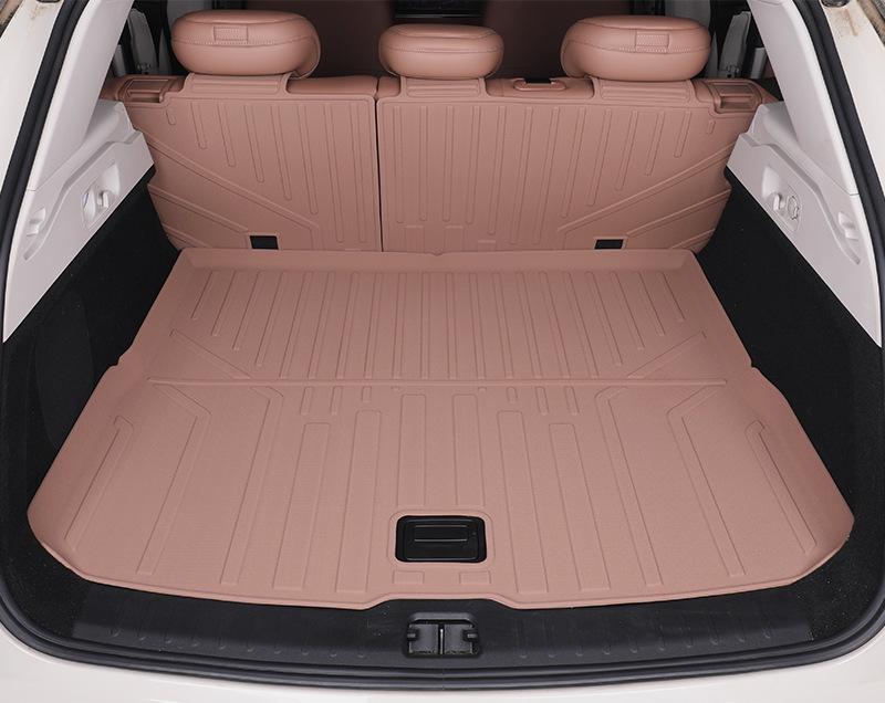 2026 Leapmotor C11 TPE Floor & Trunk Mats: Dirt-Resistant, Durable, Original Car Color.