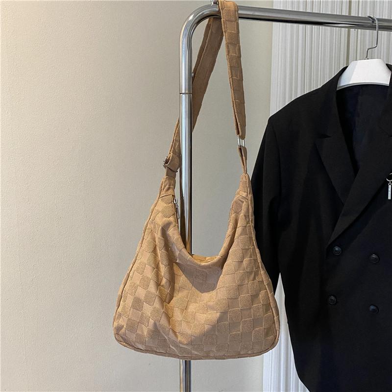 Ins Wind Large Capacity Armpit Bag Female College Student Class Messenger Bag Shopping Bag Autumn Foreign Style Commuter Dumpling Bag