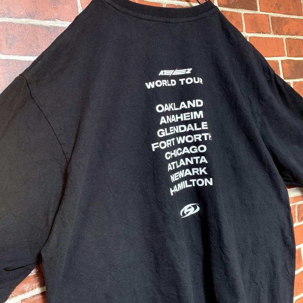 [USED] Hard to find ATEEZ WORLD TOUR printed t-shirt