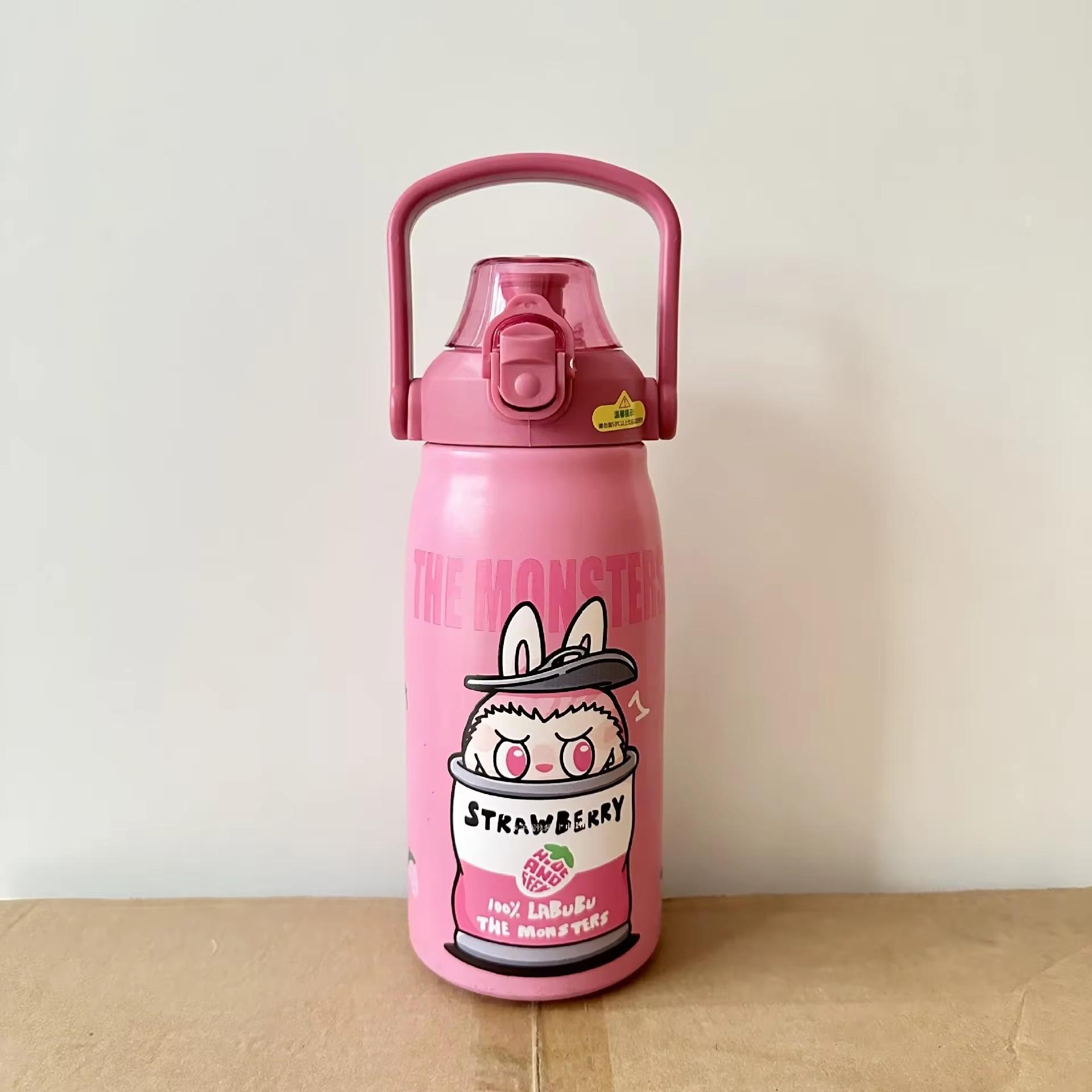 

1200 мл Кружка-термос из нержавеющей стали Labubu Большой емкости Спортивная бутылка для воды Новая мультяшная поп-крышка Портативная чашка для воды с соломинкой 1200ML