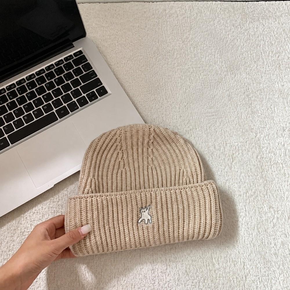 Polyester Knitted Beanie Hat Warm Lining Winter Ear Protection Hat Cat Embroidery Beanie  For Women
