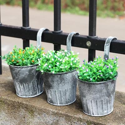 Vintage Iron Art Bucket Dried Flower Plant Pot Container with Hook Balcony Decor