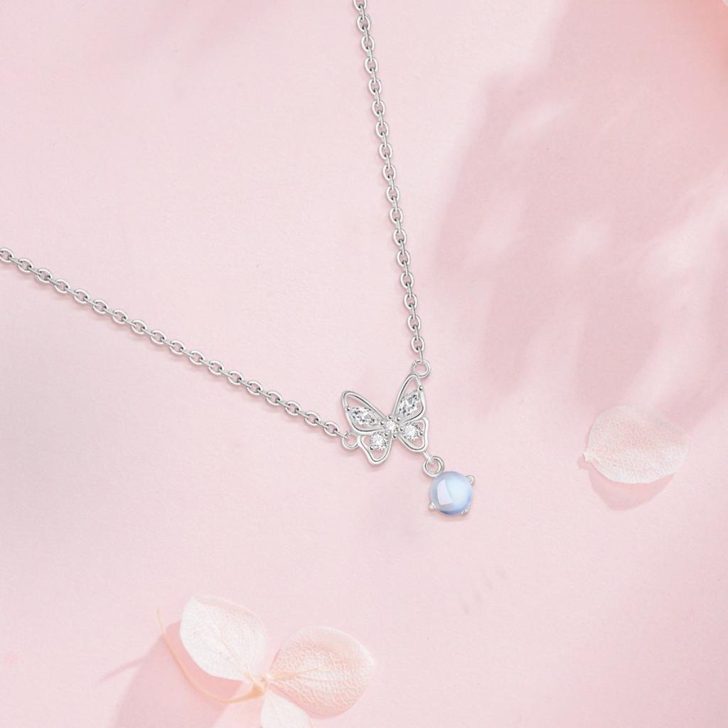 New Butterfly Necklace, Women's Inlaid Pendant Necklace, Women's Light Luxury, Niche, High-end Collarbone Chain