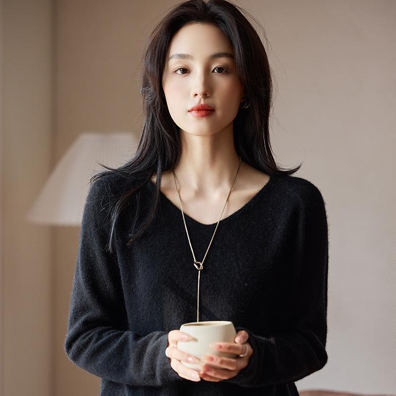 2025 Women's V-Neck Soft Cashmere Knit Sweater - Autumn/Winter Loose Fit