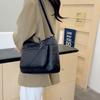 Kleine quadratische Tasche für Damen, Umhängetasche, weiches Leder, Muttertasche, mehrschichtige Tasche