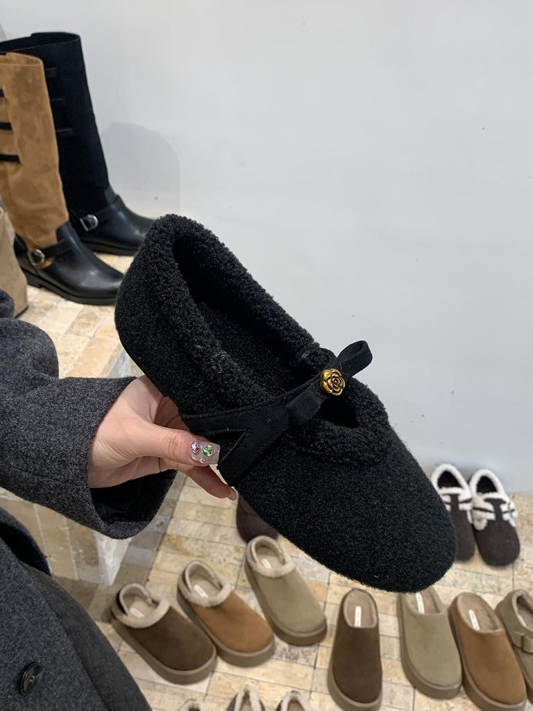 Xiaoxiangfeng bow fluffy shoes velvet single shoes with skirt temperament Mary Jane cotton shoes