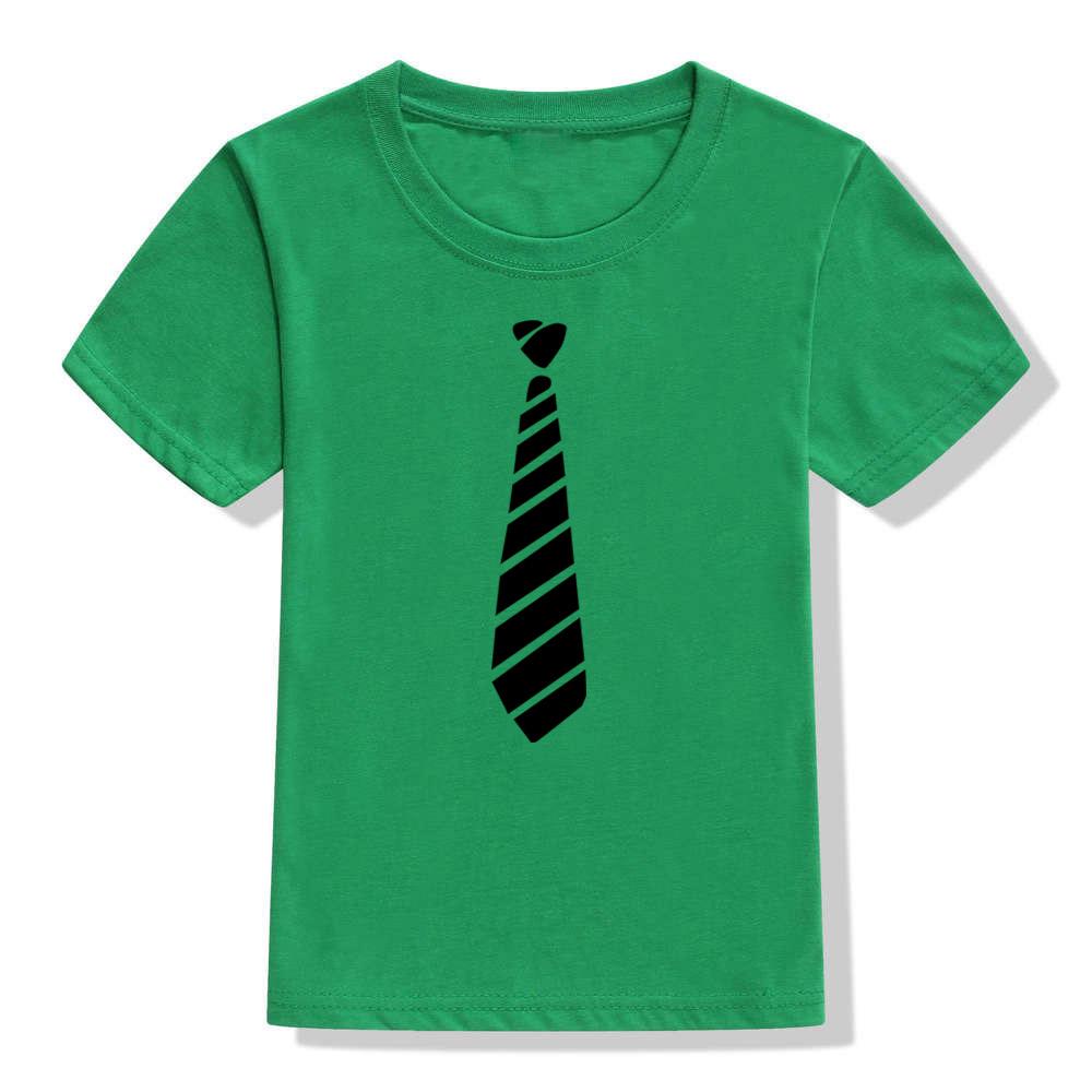 Классический костюм с галстуком-бабочкой — фото 3