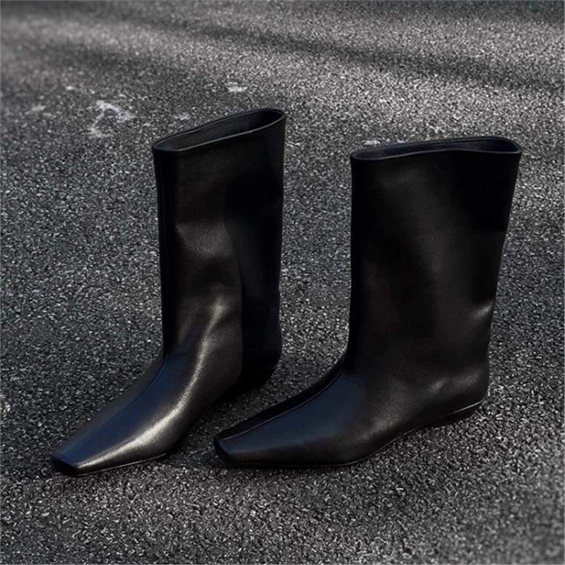Autumn and winter new Korean version of fashion simple square head versatile temperament low heel knight boots women's sleeve medium boots women