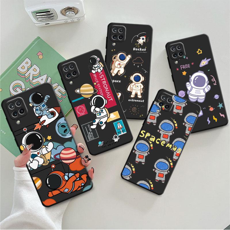 

Светящийся чехол с изображением астронавта для Samsung Galaxy S22 A32 Note 20 Ultra 10 Plus 8 9 A22 S20 A72 S21, силиконовые чехлы для телефонов