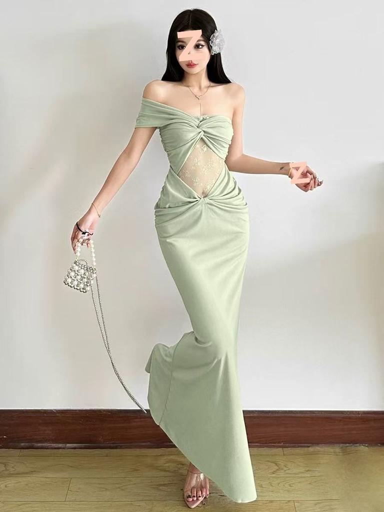 [] Kink Slanted Shoulder Dress Women's Clothing Summer Spice Girls Sexy Skirt Design Sense Lace Splicing Temperament
