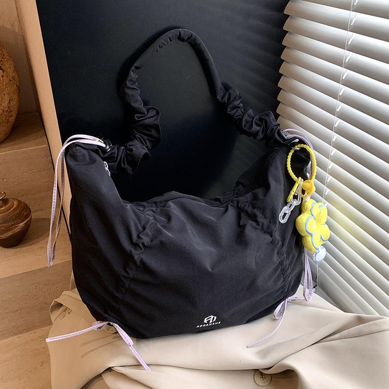 Summer niche bag women's new fashionable large-capacity shoulder messenger bag class commuter dumpling bag