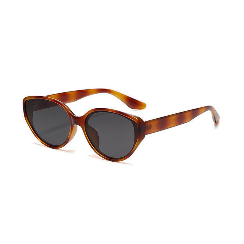 

Korean Internet celebrity cat eye sunglasses women show small face summer advanced sense UV protection fashion small frame polarized sunglasses