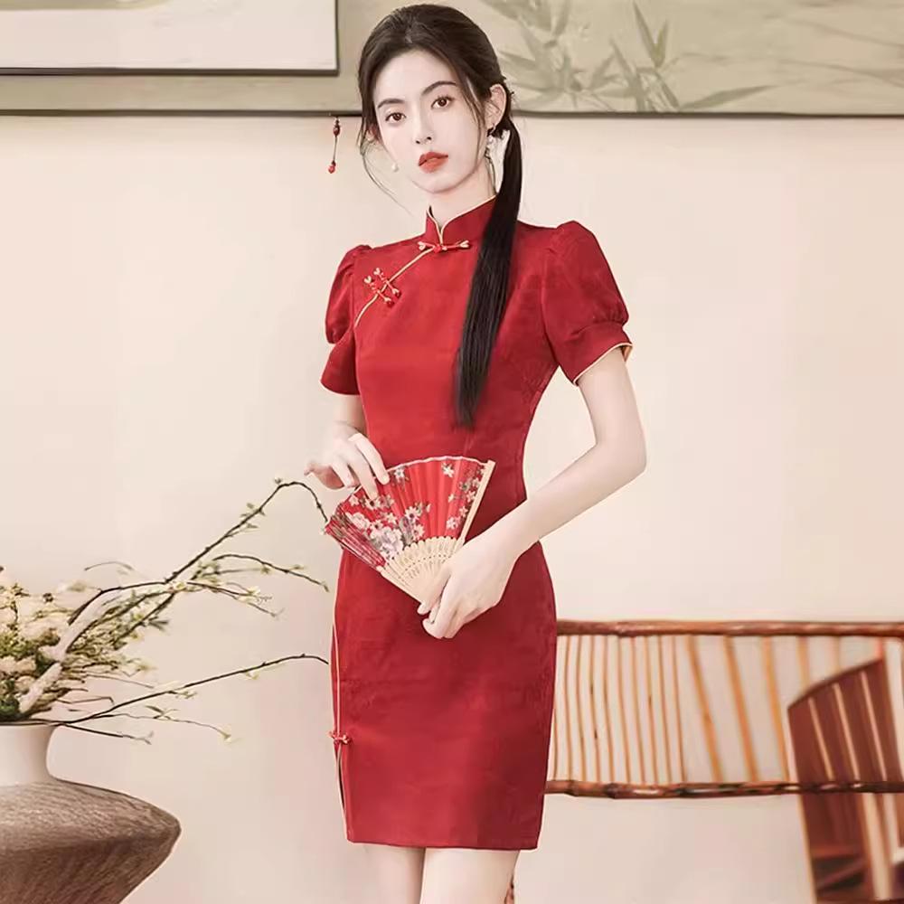 2025 Claret Red Petite Cheongsam: Elegant Short Summer Dress for Bridal Toast and Homecoming