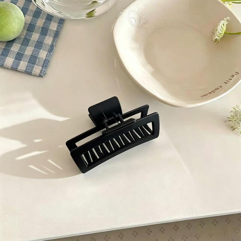 Extra Large 13cm Square Shark Hair Clip for Voluminous Hairstyles
