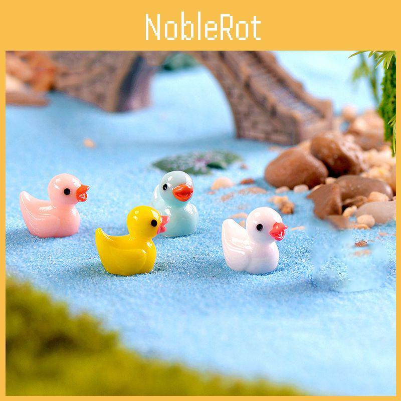 Adorable 5 Colors Mini Colorful Duck Resin Ornaments For Charming Micro Landscapes