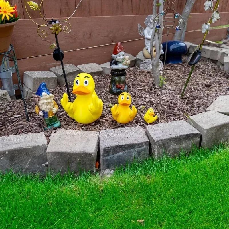 Duck hands with middle finger ornaments home garden resin craft design ornaments cute duck swimming office desk funny decorative